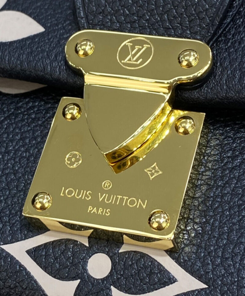 Louis Vuitton Favorite